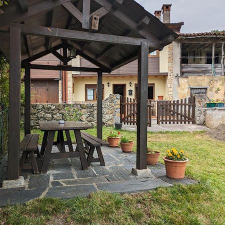 Casa Luisa Biedes, Pilona Villa Infiesto Exterior photo
