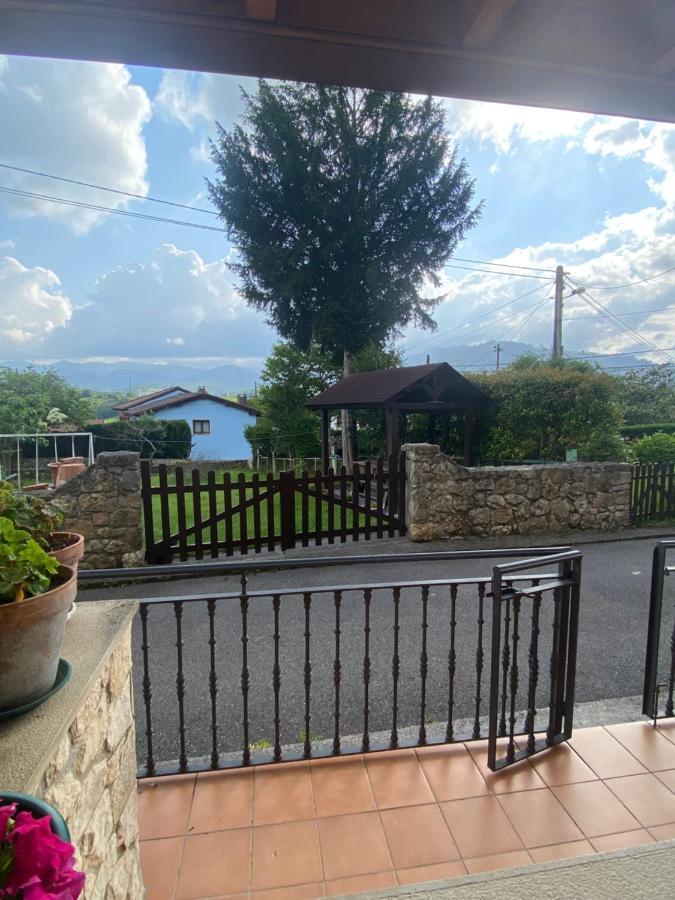 Casa Luisa Biedes, Pilona Villa Infiesto Exterior photo